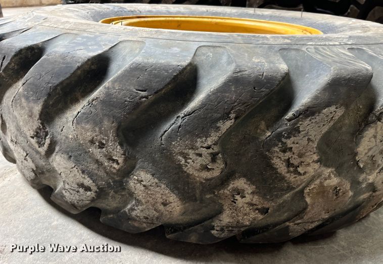 image for item LD9473 (8) 14.00R24 tires