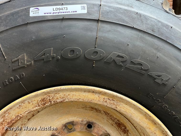 image for item LD9473 (8) 14.00R24 tires