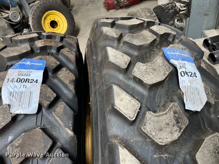 image for item LD9473 (8) 14.00R24 tires