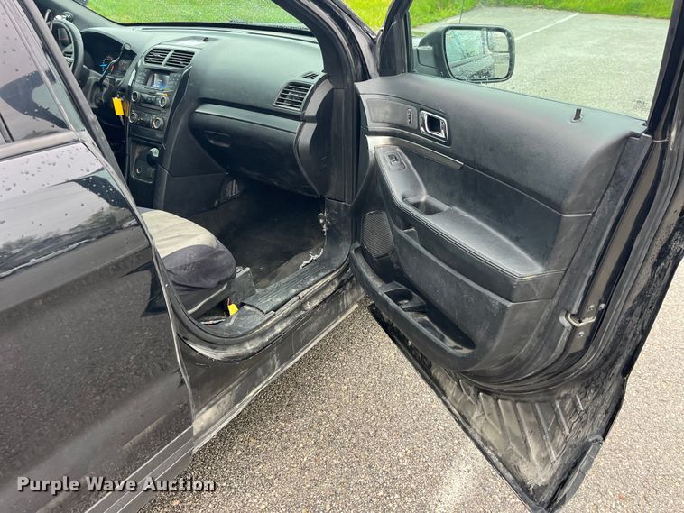 image for item LD9495 2017 Ford Explorer Police Interceptor  SUV