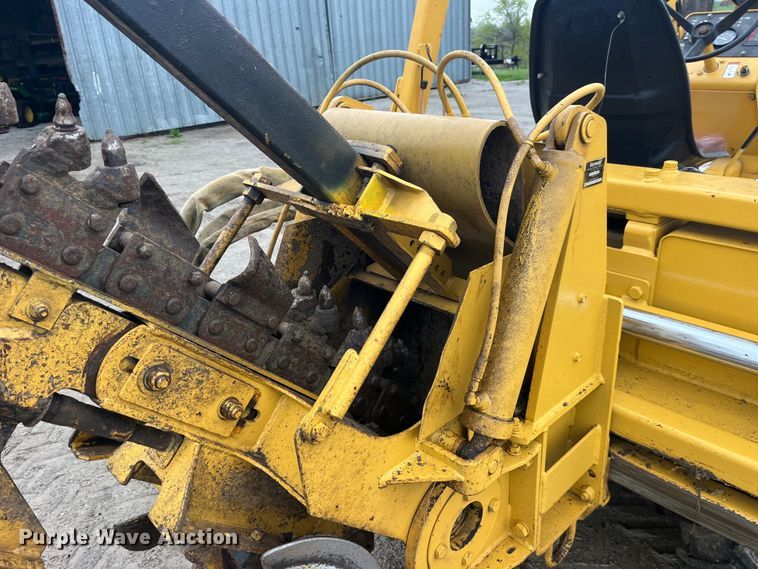 image for item LD9497 1997 Vermeer V4150A trencher