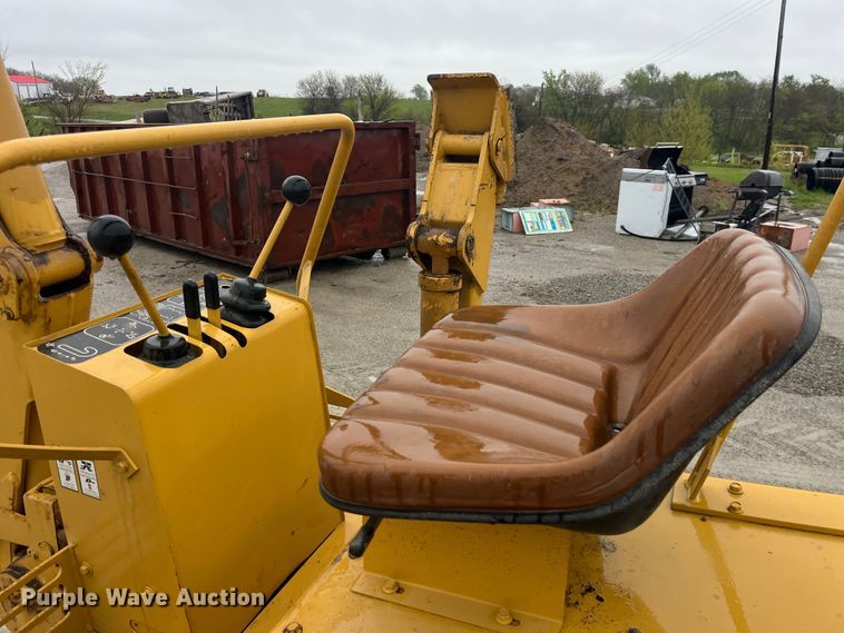 image for item LD9497 1997 Vermeer V4150A trencher