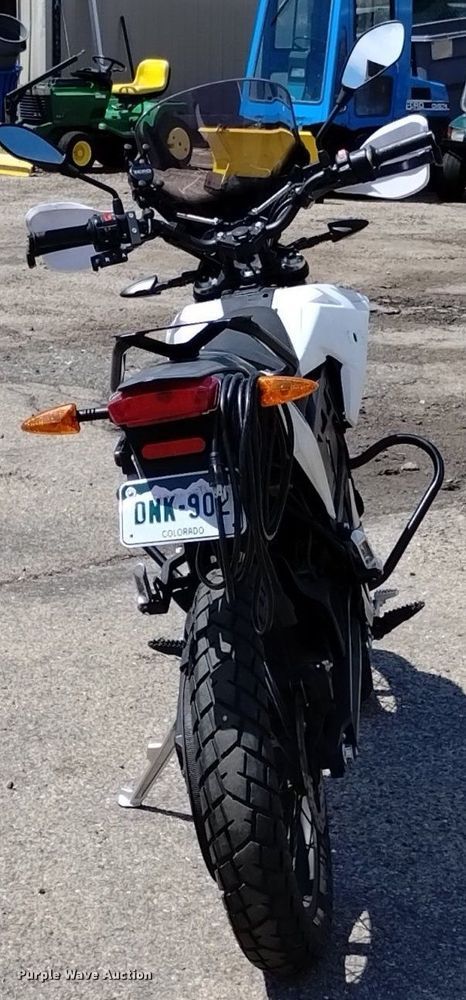 image for item LO9009 2016 Z-Force FX  motorcycle