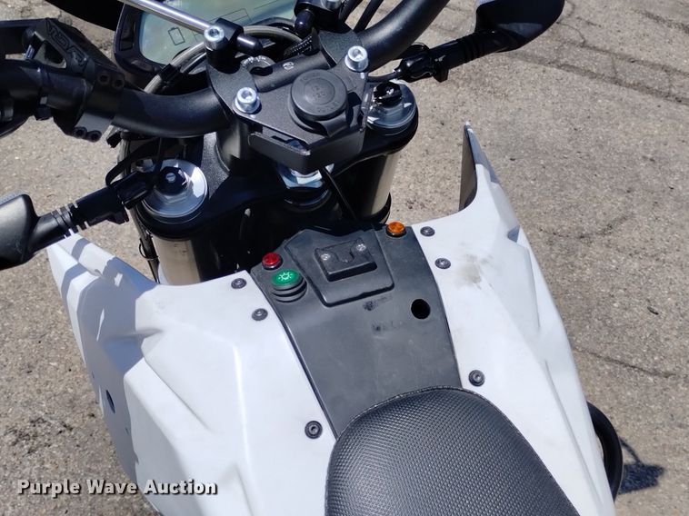 image for item LO9009 2016 Z-Force FX  motorcycle