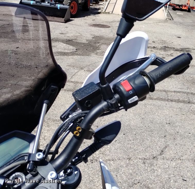 image for item LO9009 2016 Z-Force FX  motorcycle