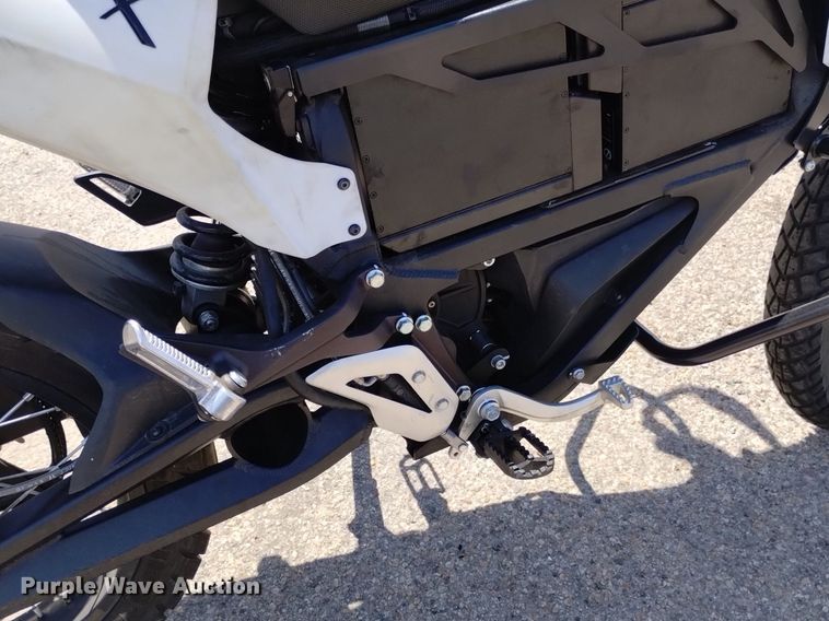 image for item LO9009 2016 Z-Force FX  motorcycle