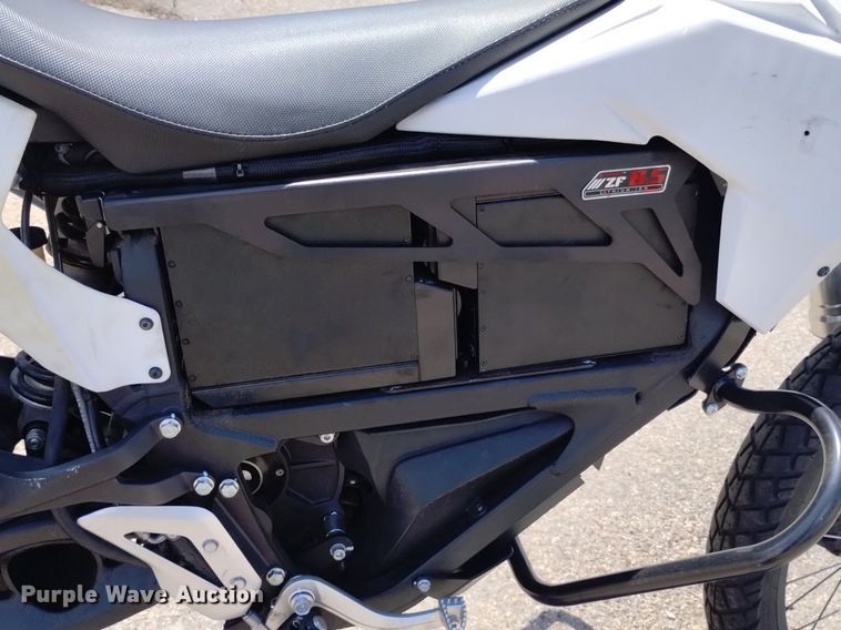 image for item LO9009 2016 Z-Force FX  motorcycle