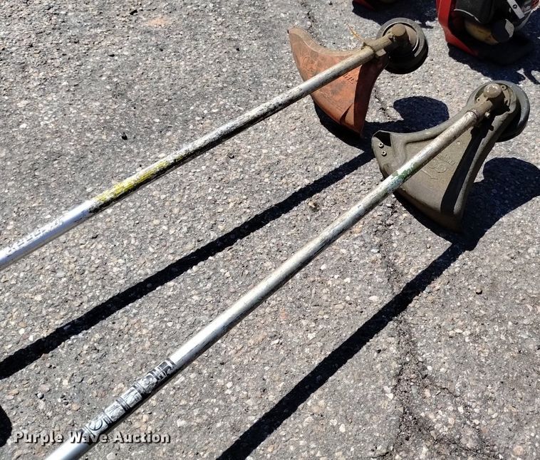 image for item LO9010 Lawn equipment 