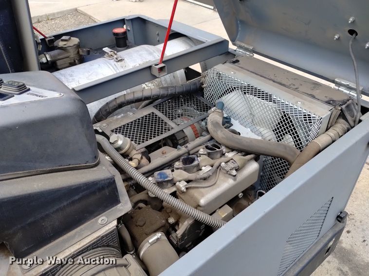 image for item LO9013 2015 Karcher KM130/300RLFGKNA sweeper