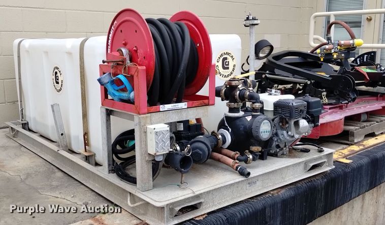 image for item LO9015 Chemical Containers  applicator skid