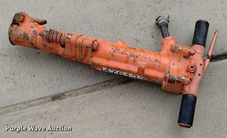 image for item LO9020 2011 Ingersoll Rand  P185 air compressor