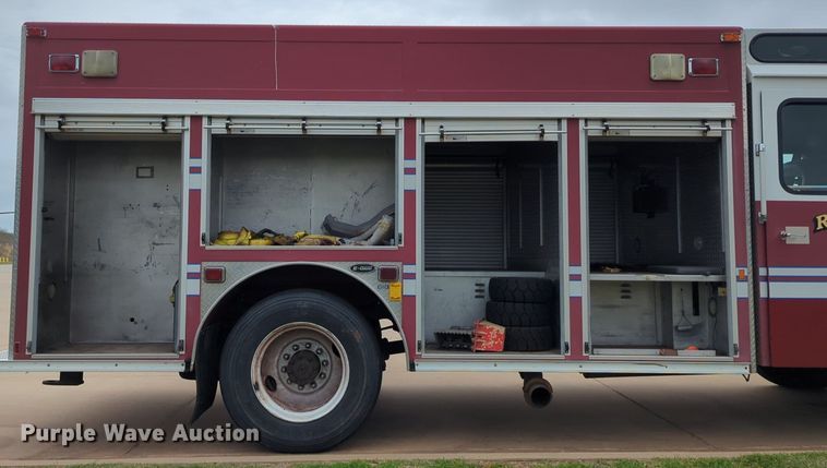 image for item LY9528 1994 E-One fire truck