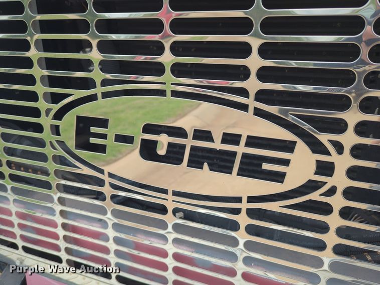 image for item LY9528 1994 E-One fire truck