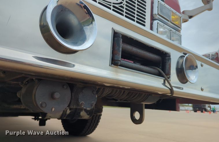 image for item LY9528 1994 E-One fire truck