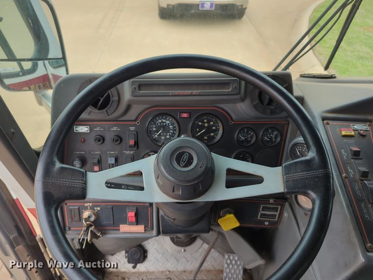 image for item LY9528 1994 E-One fire truck