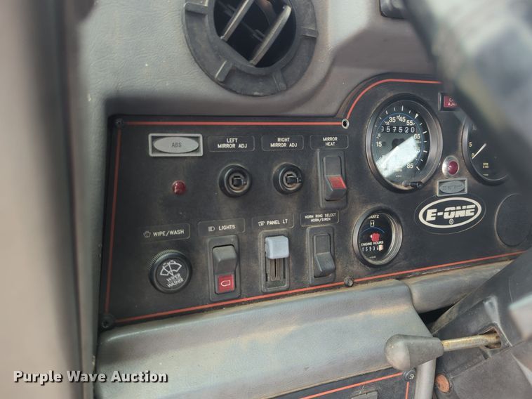 image for item LY9528 1994 E-One fire truck