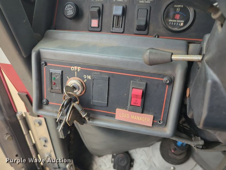 image for item LY9528 1994 E-One fire truck