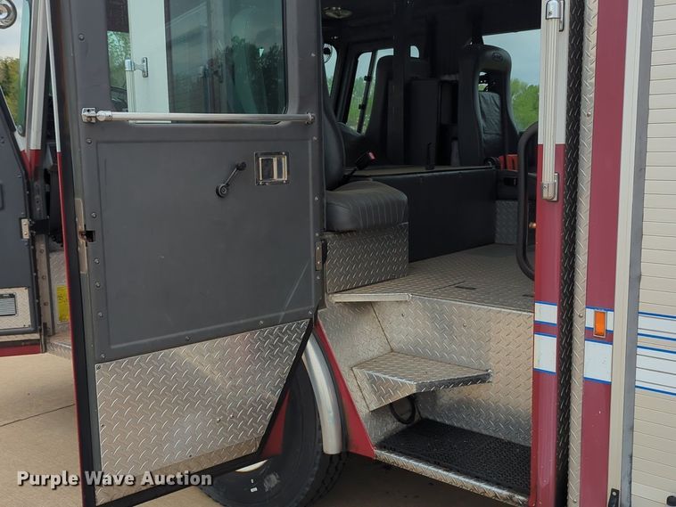 image for item LY9528 1994 E-One fire truck