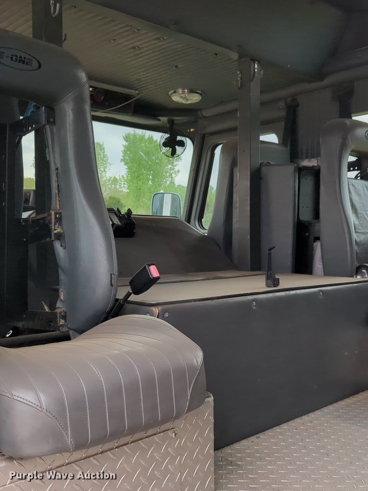 image for item LY9528 1994 E-One fire truck