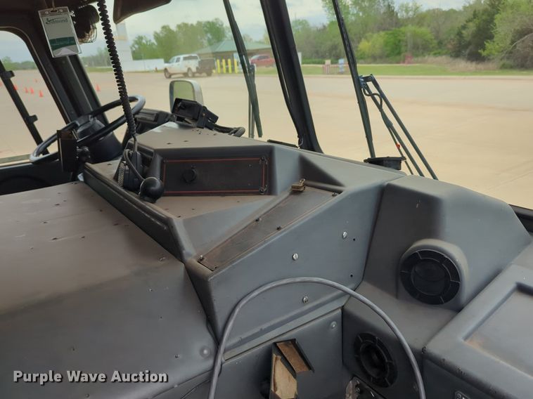 image for item LY9528 1994 E-One fire truck