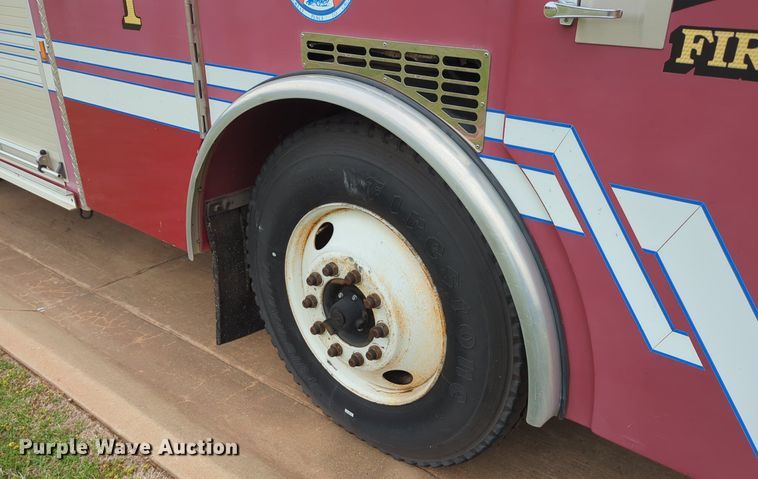 image for item LY9528 1994 E-One fire truck