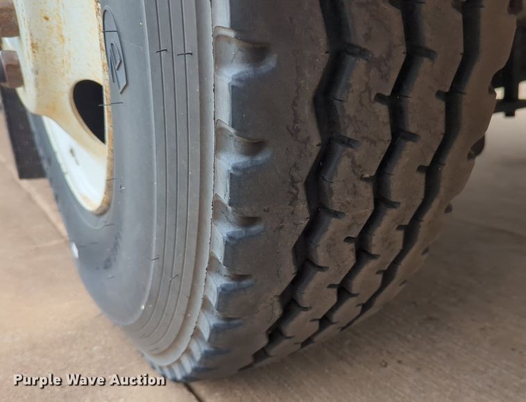 image for item LY9528 1994 E-One fire truck