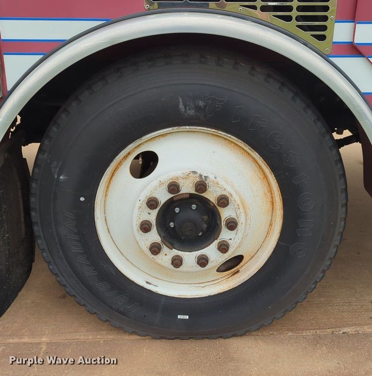 image for item LY9528 1994 E-One fire truck