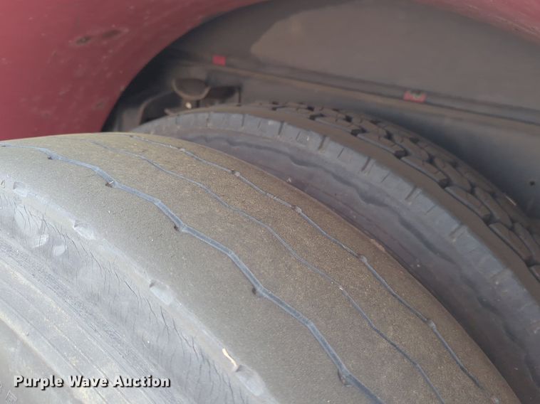 image for item LY9528 1994 E-One fire truck