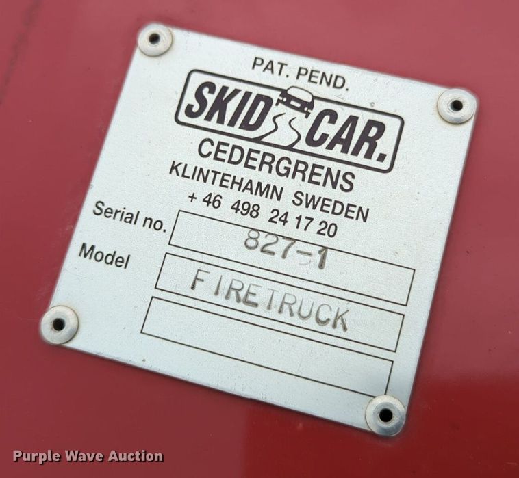 image for item LY9528 1994 E-One fire truck