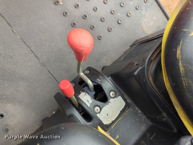 image for item LY9529 2005 John Deere 6X4 Gator utility vehicle