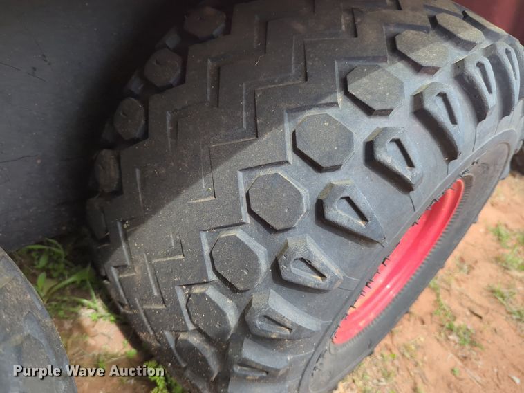 image for item LY9529 2005 John Deere 6X4 Gator utility vehicle