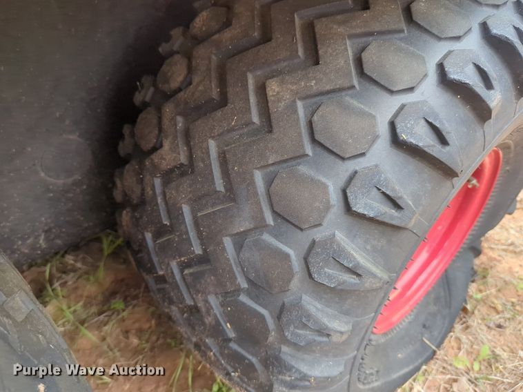 image for item LY9529 2005 John Deere 6X4 Gator utility vehicle