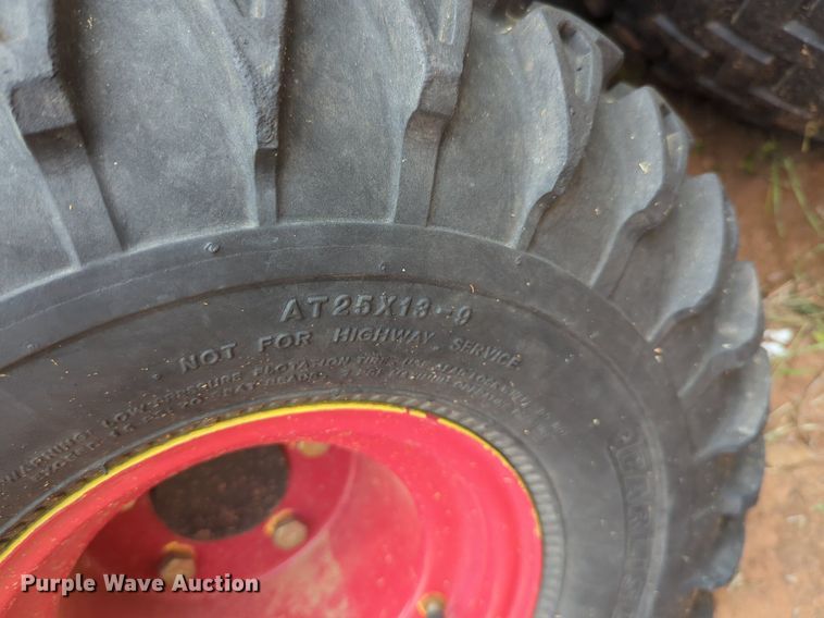 image for item LY9529 2005 John Deere 6X4 Gator utility vehicle