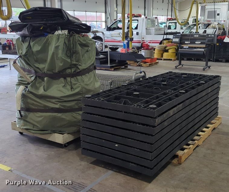 image for item LY9533 DHS Systems 4XBI  decon shelter popup tent kit