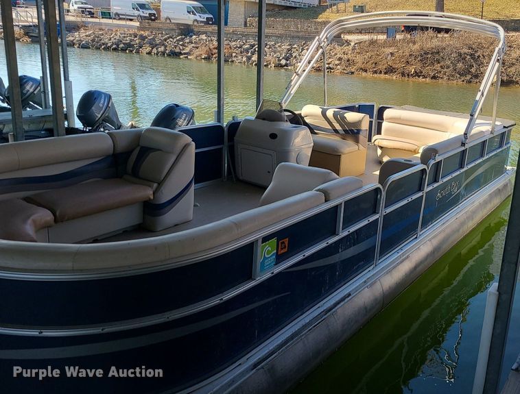 image for item MQ9646 2011 South Bay 524CR pontoon boat