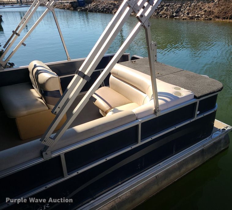 image for item MQ9646 2011 South Bay 524CR pontoon boat