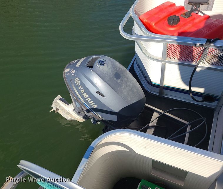 image for item MQ9647 2003 Playcraft  Clipper 2400 pontoon boat