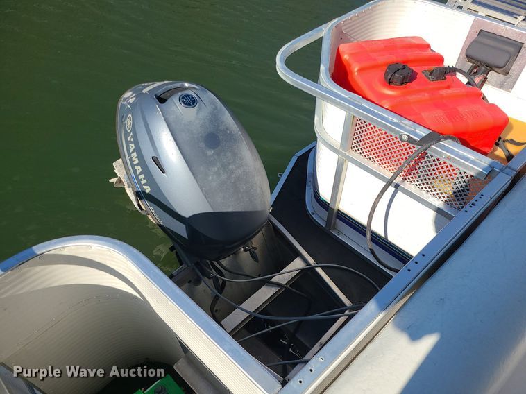 image for item MQ9647 2003 Playcraft  Clipper 2400 pontoon boat