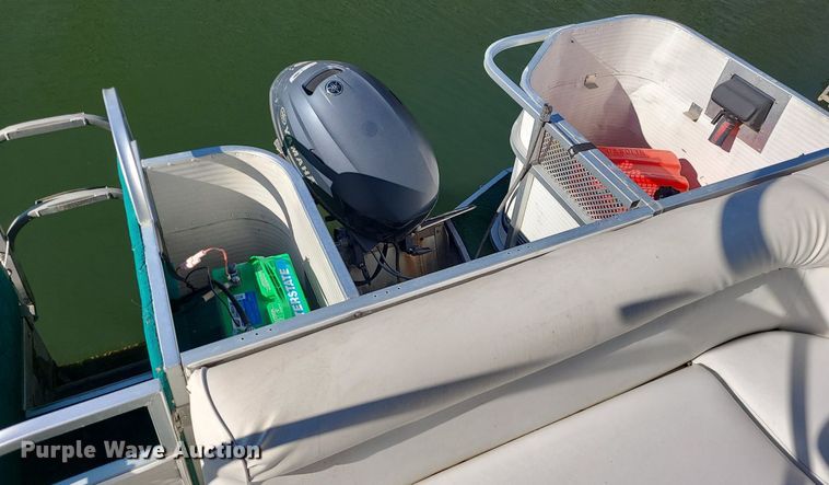 image for item MQ9648 2003 Playcraft Clipper 2400 pontoon boat