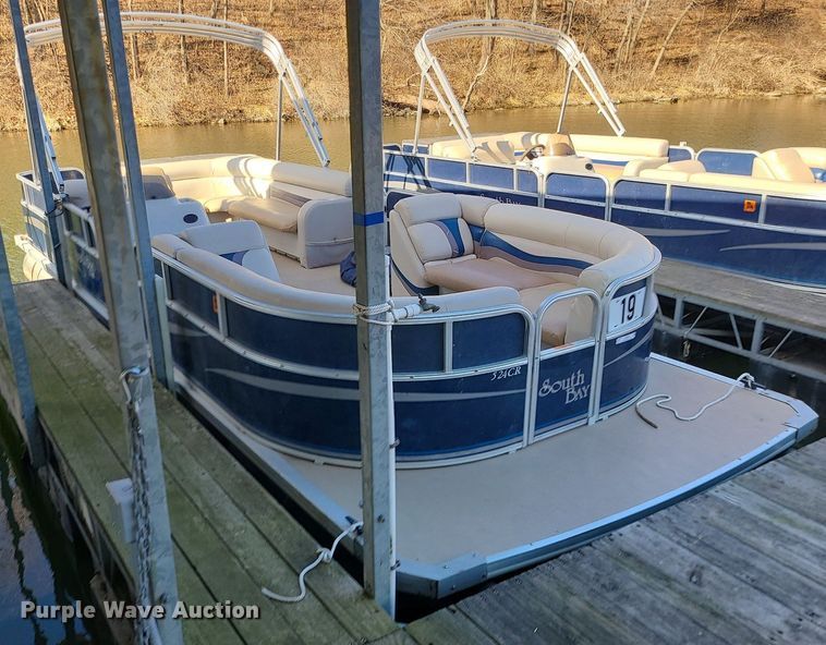 image for item MQ9649 2011 South Bay 524CR pontoon boat