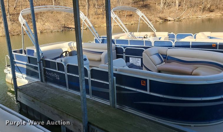 image for item MQ9649 2011 South Bay 524CR pontoon boat