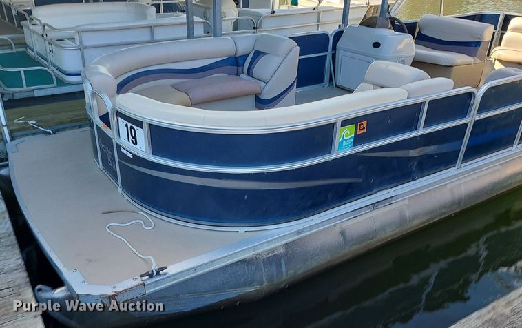 image for item MQ9649 2011 South Bay 524CR pontoon boat