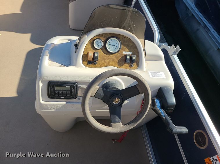 image for item MQ9650 2011 South Bay LSR pontoon boat