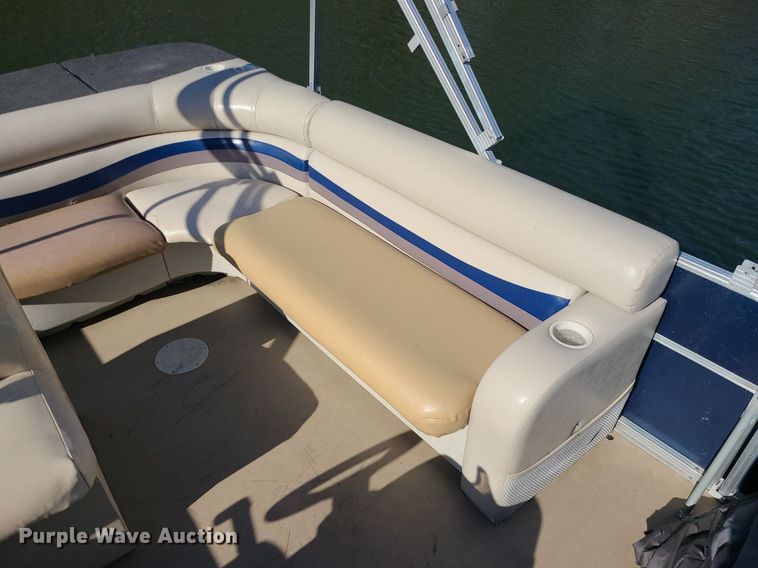 image for item MQ9650 2011 South Bay LSR pontoon boat