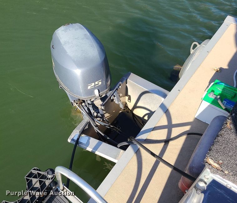 image for item MQ9650 2011 South Bay LSR pontoon boat