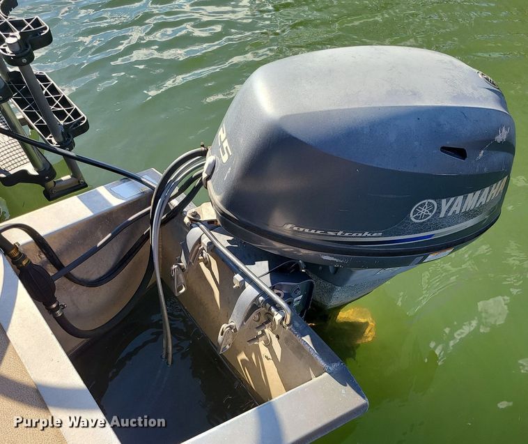 image for item MQ9650 2011 South Bay LSR pontoon boat