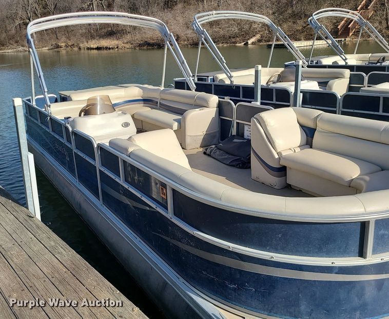 image for item MQ9651 2011 South Bay 524CR pontoon boat