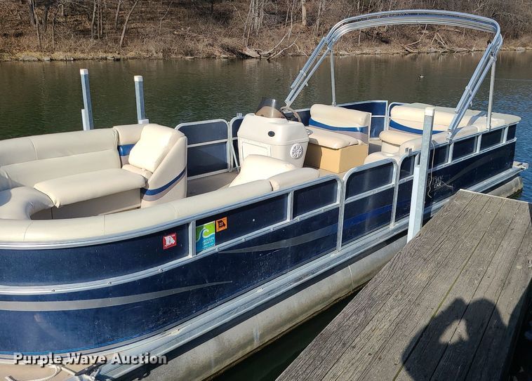 image for item MQ9651 2011 South Bay 524CR pontoon boat