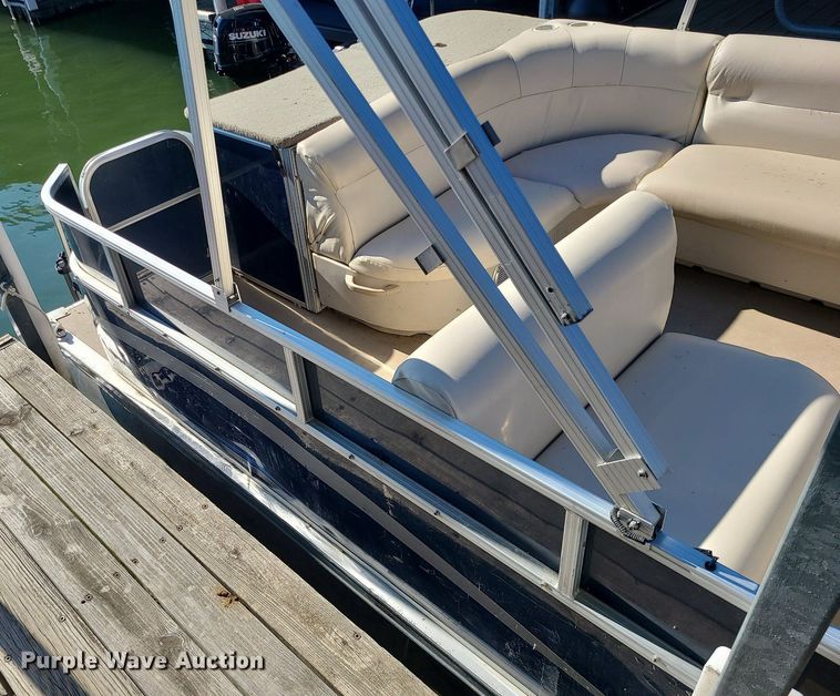 image for item MQ9652 2011 South Bay  524CR pontoon boat