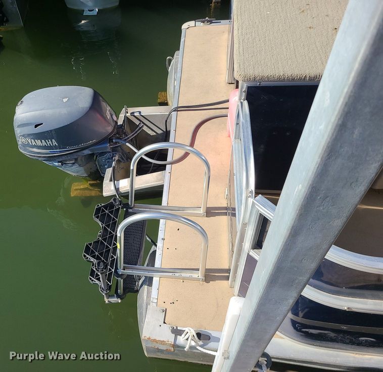 image for item MQ9652 2011 South Bay  524CR pontoon boat